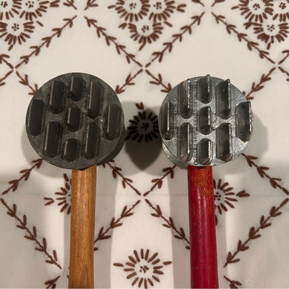 Set of TWO Vintage Butcher Mallets/Meat Tenderizers Red/Wood Handle Metal Heads - Picture 5 of 8